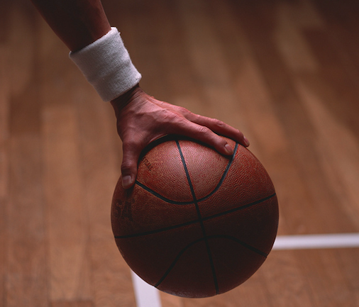 开云在线-关于西汉姆训练开放日，窗口期篮板制胜引欢呼，全明星赛在即，训练强度明显提升的信息