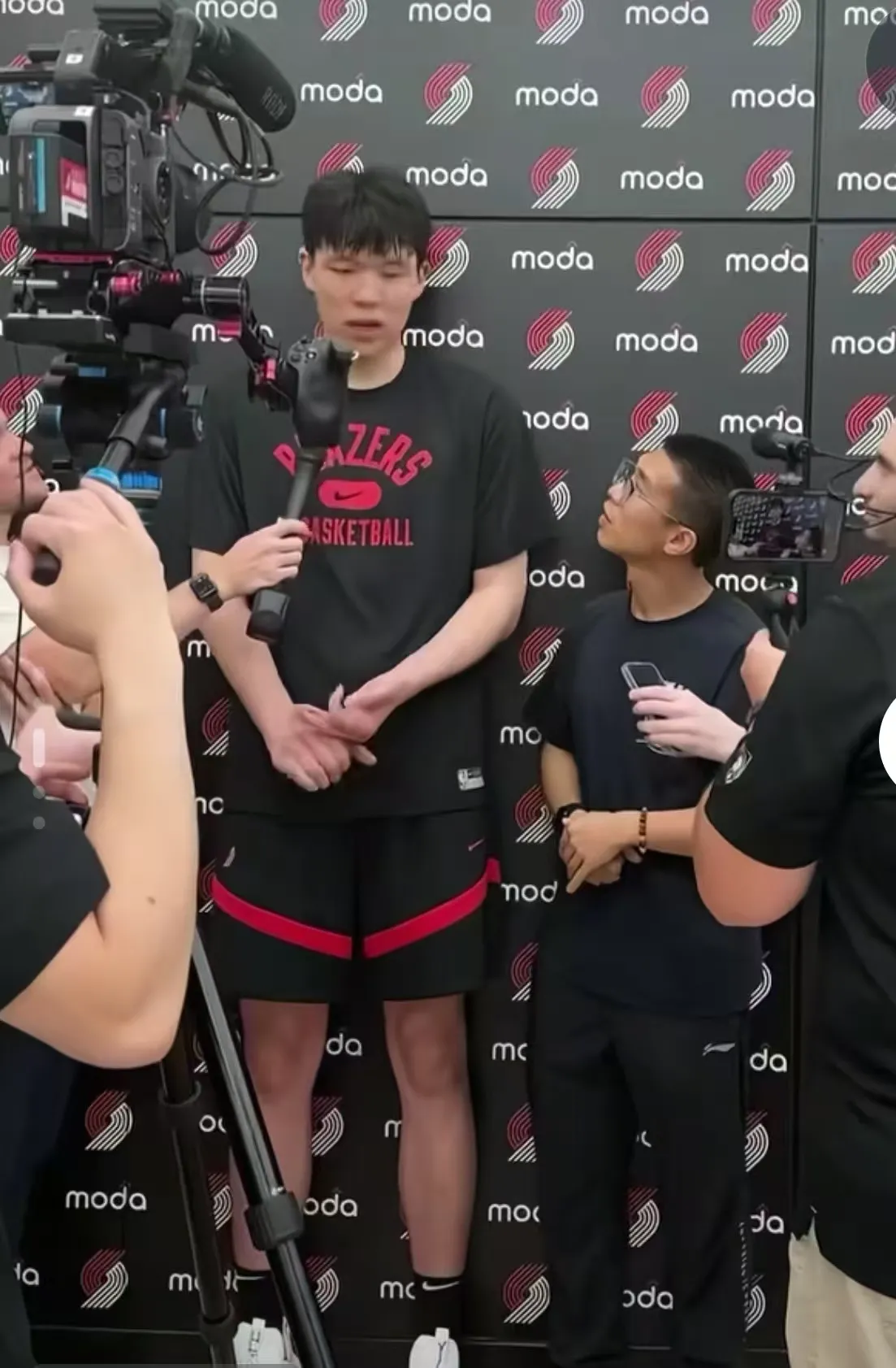 开云APP下载-包含亚特兰大迎CBA季后赛关键赛，赛后再遭质疑，气氛紧张，训练强度明显提升的词条