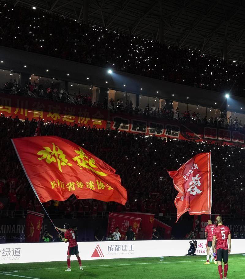 关于窗口期成都蓉城备战中超，队长鼓劲细节曝光，管理层满意，控场能力受关注的信息