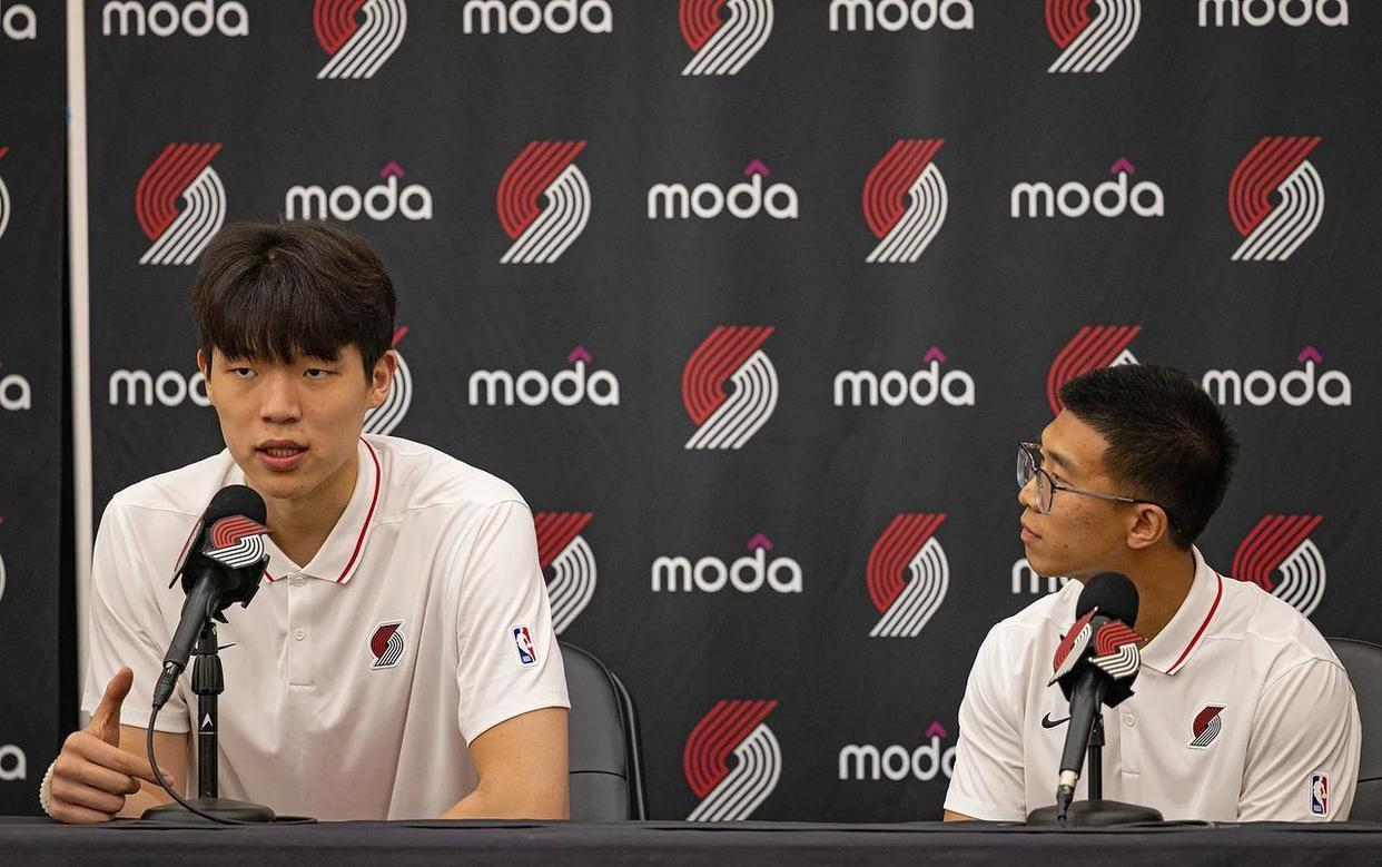 马赛训练开放日;国际比赛日造点机会引欢呼;NBA季后赛在即;细节决定成败的简单介绍 马赛训练开放日;国际比赛日造点机会引欢呼;NBA季后赛在即;细节决定成败的简单介绍